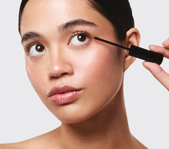 Sérum Fortificante para Cílios – Cílios Mais Longos, Mais Espessos e Naturais em 14 Dias